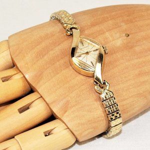 Vintage 1940s Wittnauer 10k Gold Filled Mechanical Ladies Wrist Watch